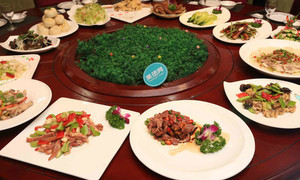 靜雨軒清真茶餐廳 品味西寧美食，享受便捷聚會